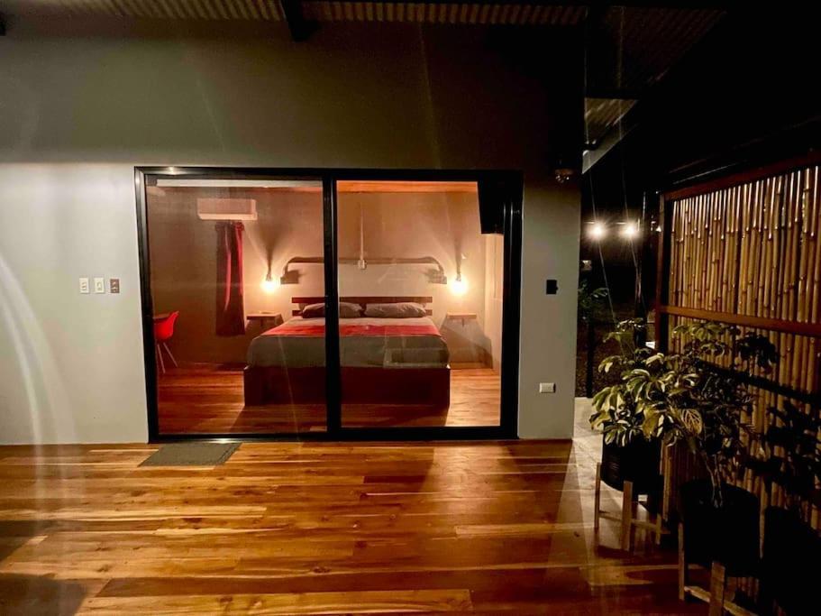 Industrial Studio With Private Jacuzzi Uvita Extérieur photo