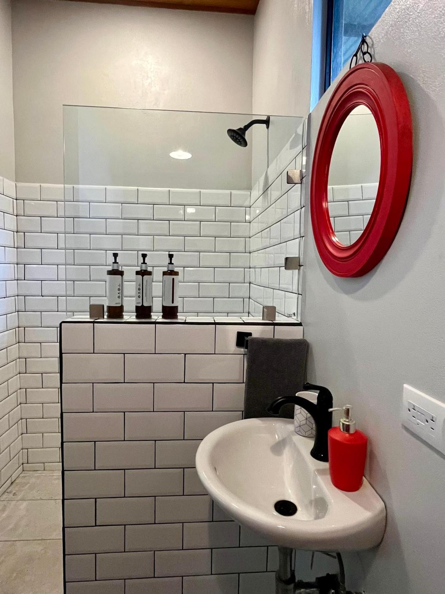 Industrial Studio With Private Jacuzzi Uvita Extérieur photo