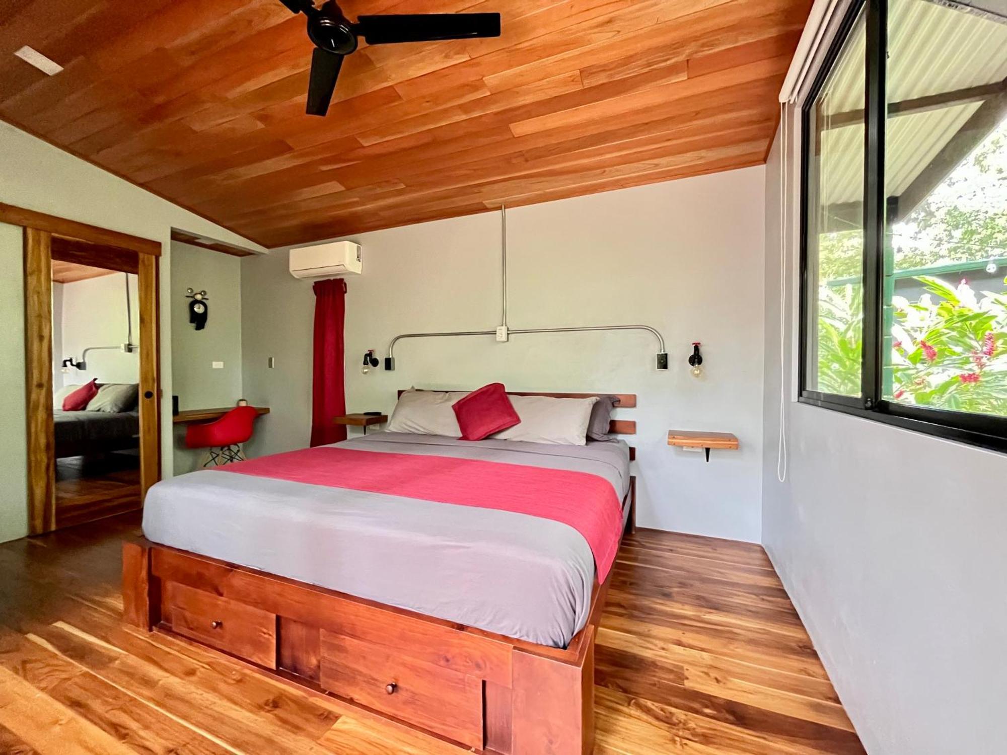 Industrial Studio With Private Jacuzzi Uvita Extérieur photo