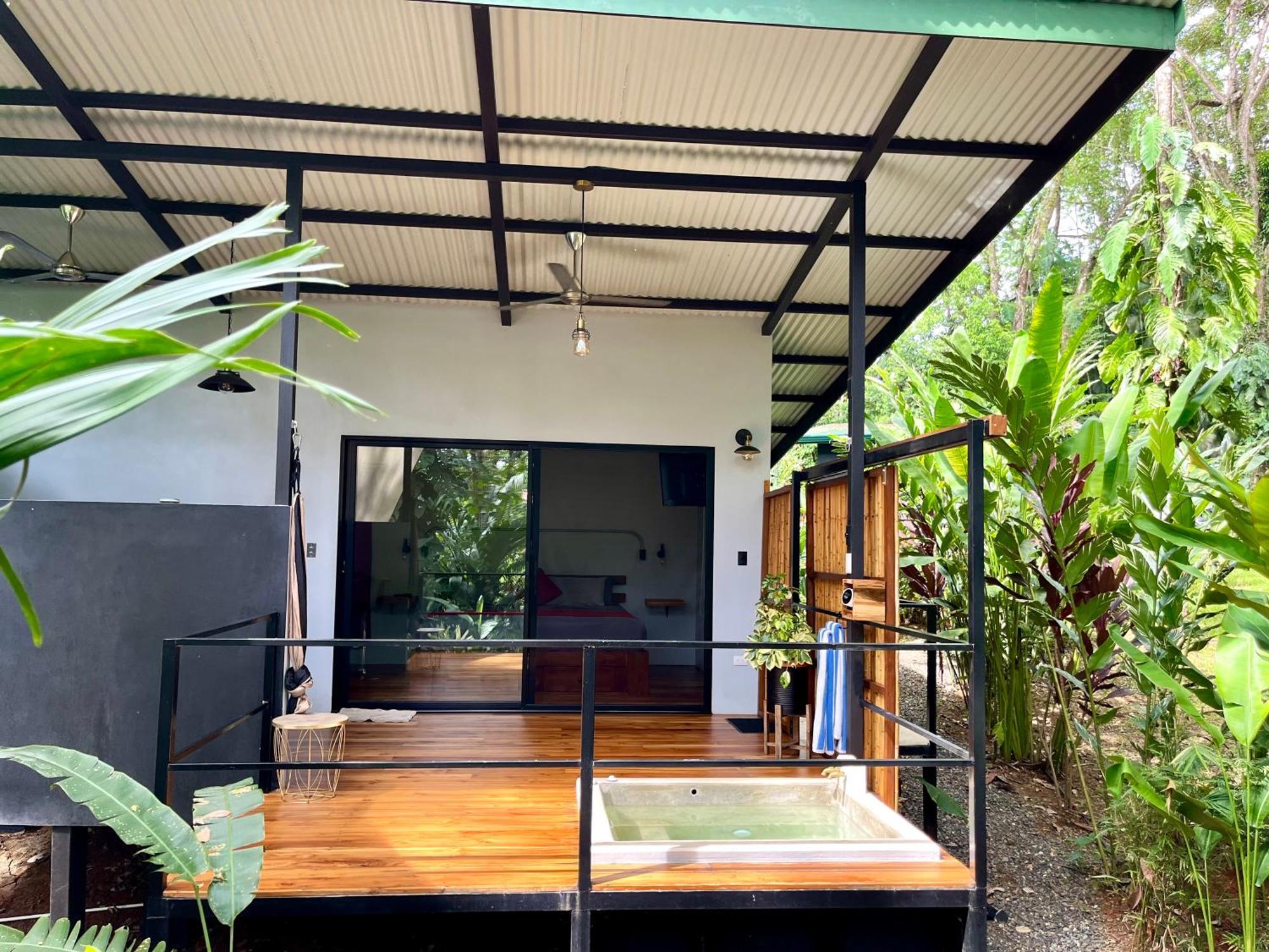 Industrial Studio With Private Jacuzzi Uvita Extérieur photo